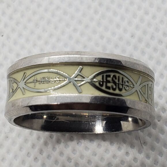 Glow in the Dark Jesus Fish Ring - Picture 7 of 9